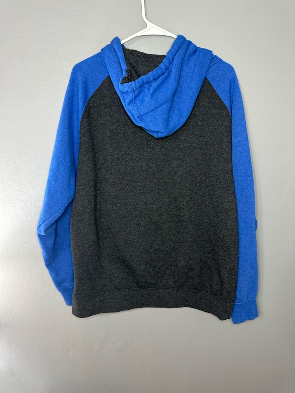 Snap On Men’s Two-Tone Blue and Charcoal Hooded Pullover - Picture 9 of 13